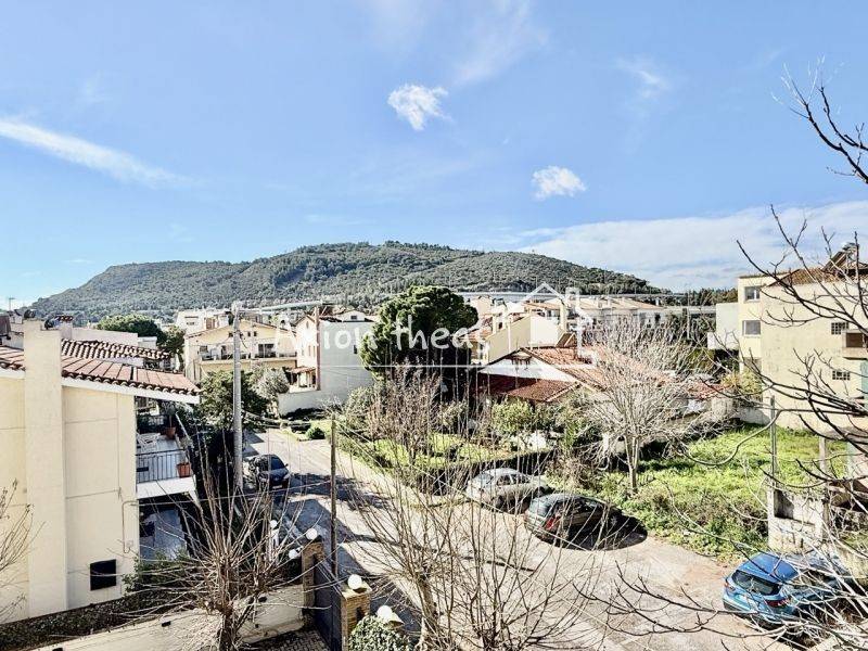 Θέα από μπαλκόνι