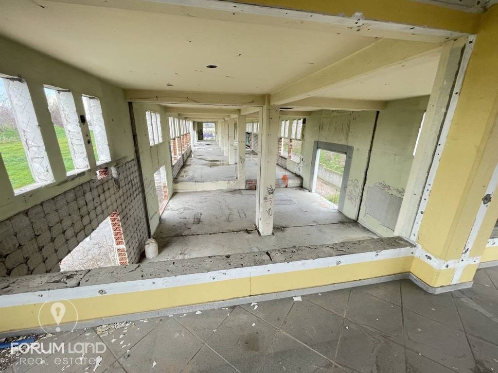 Forumland Real Estate, Εσωτερική όψη