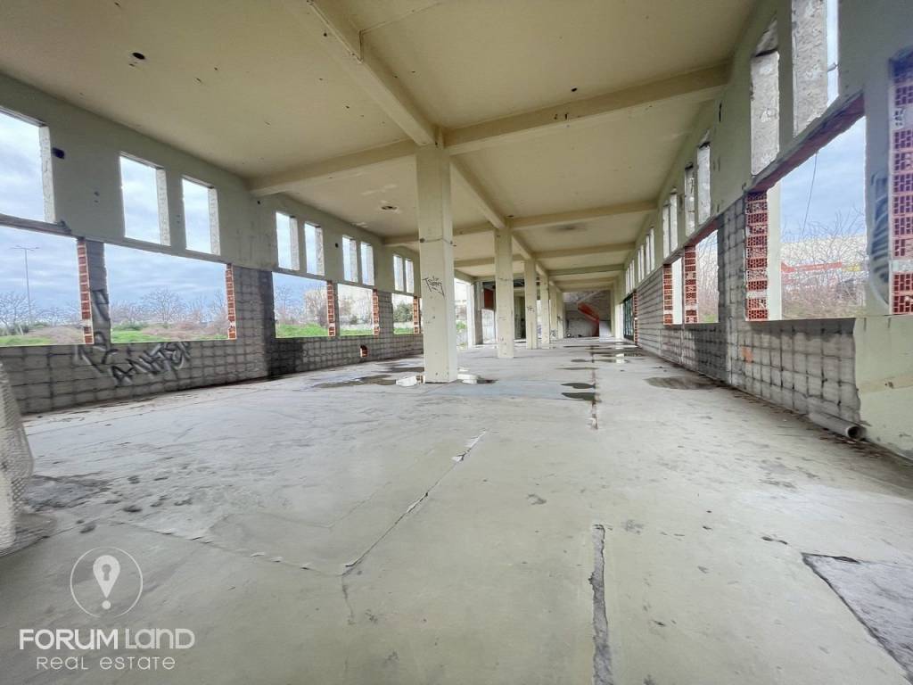 Forumland Real Estate, Εσωτερική όψη