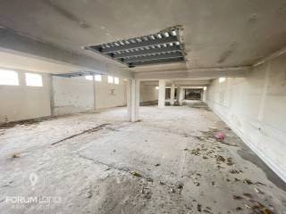 Forumland Real Estate, Esoterike opse