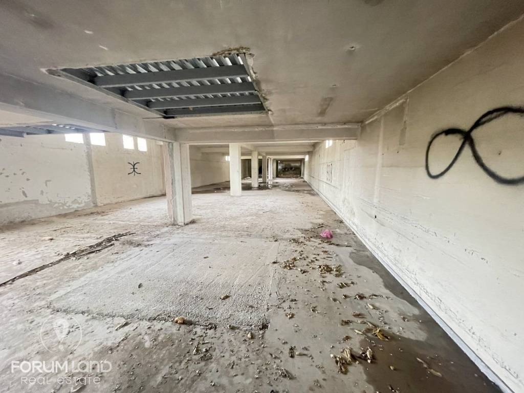 Forumland Real Estate, Esoterike opse