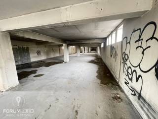 Forumland Real Estate, Esoterike opse