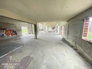 Forumland Real Estate, Esoterike opse