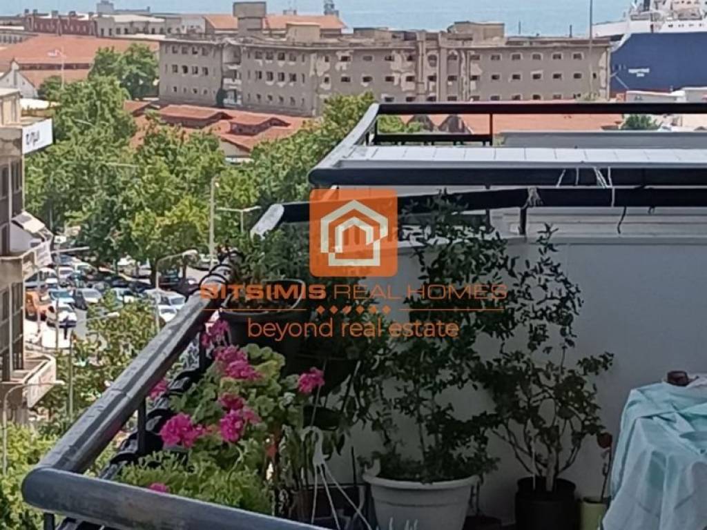 Θέα από μπαλκόνι