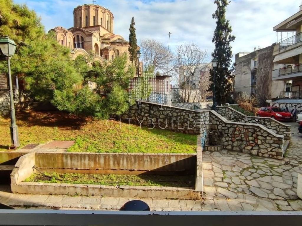 Θέα από μπαλκόνι