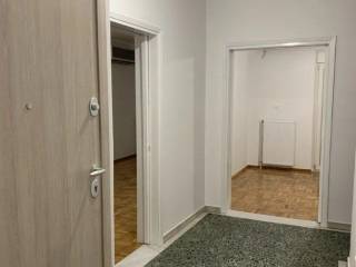 Forumland Real Estate, Χωλ