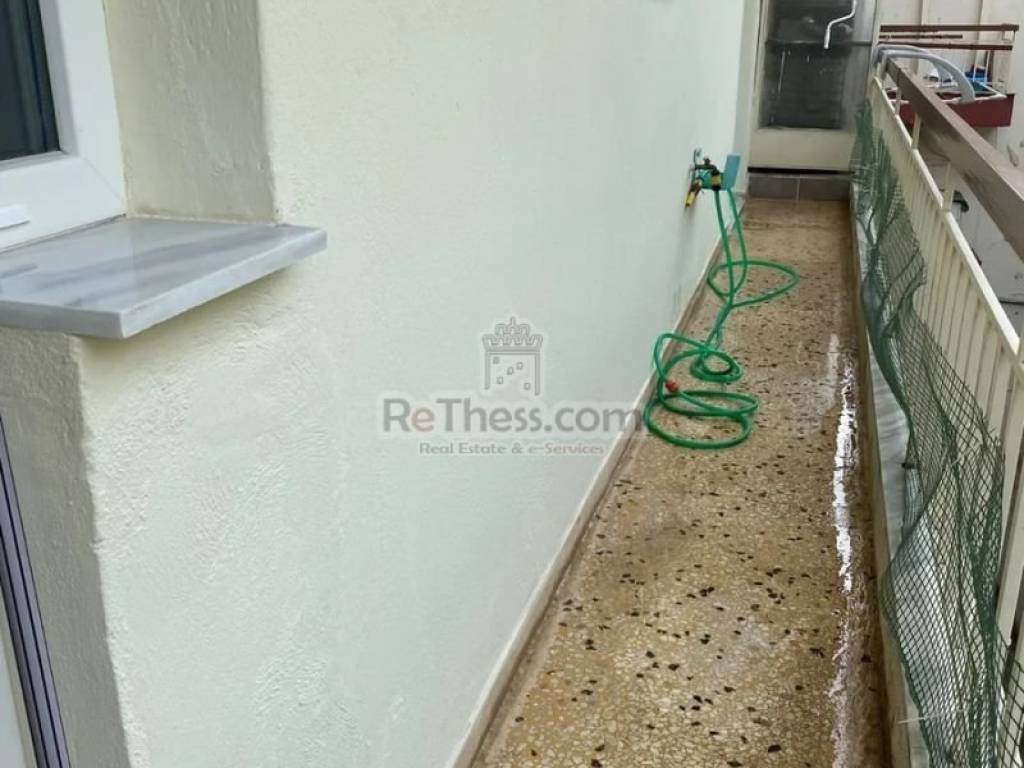 Θέα από μπαλκόνι