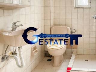 Μπάνιο,ισόγειο