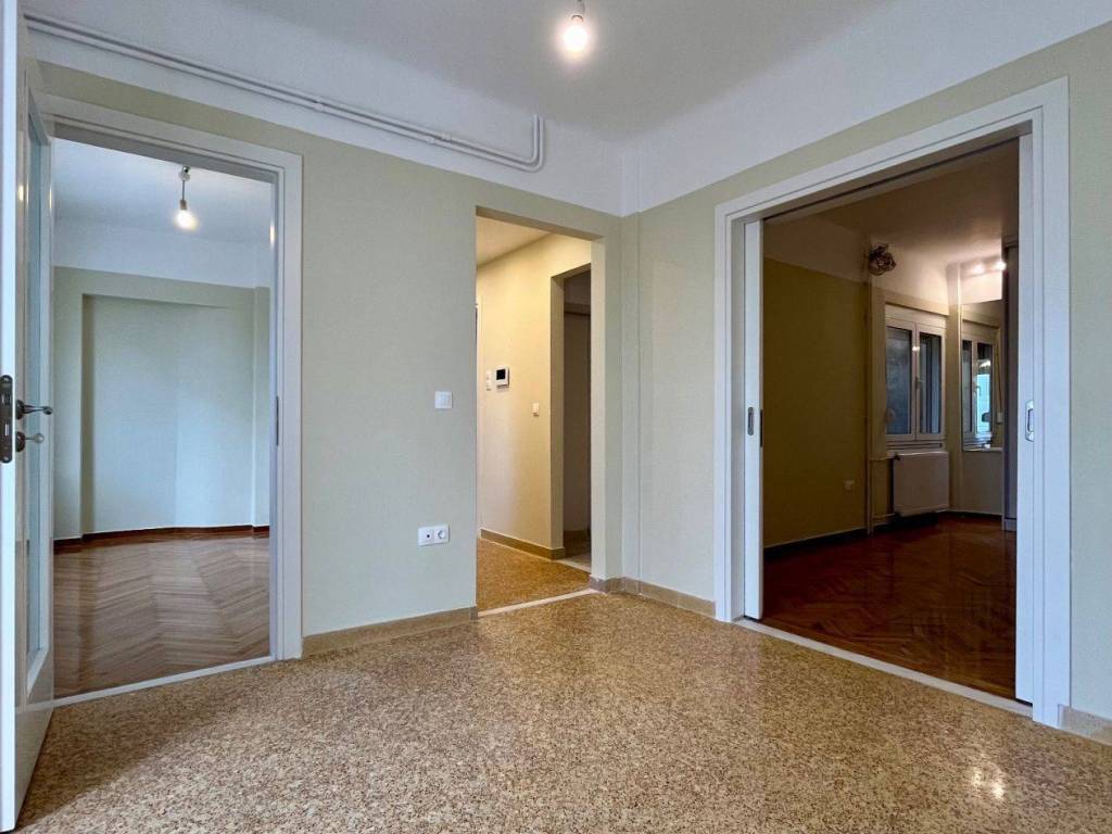 hilton_residential_apartment_for_rent