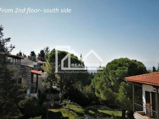 Θέα από μπαλκόνι