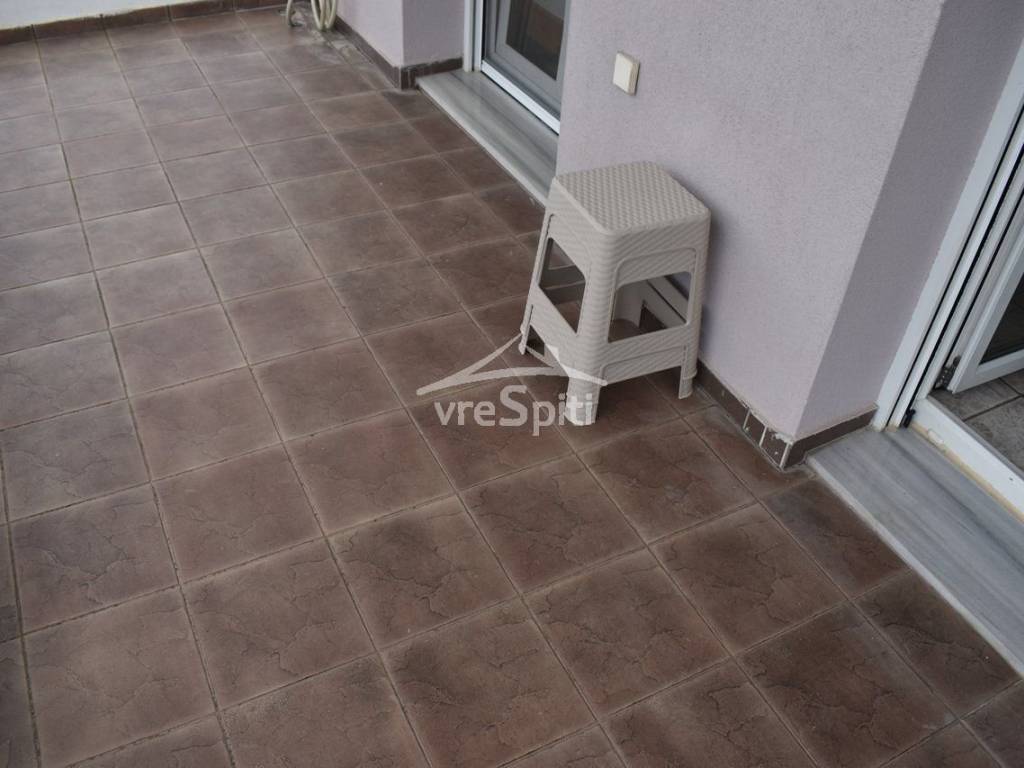 ΑΝΕΤΟ ΜΠΑΛΚΟΝΙ