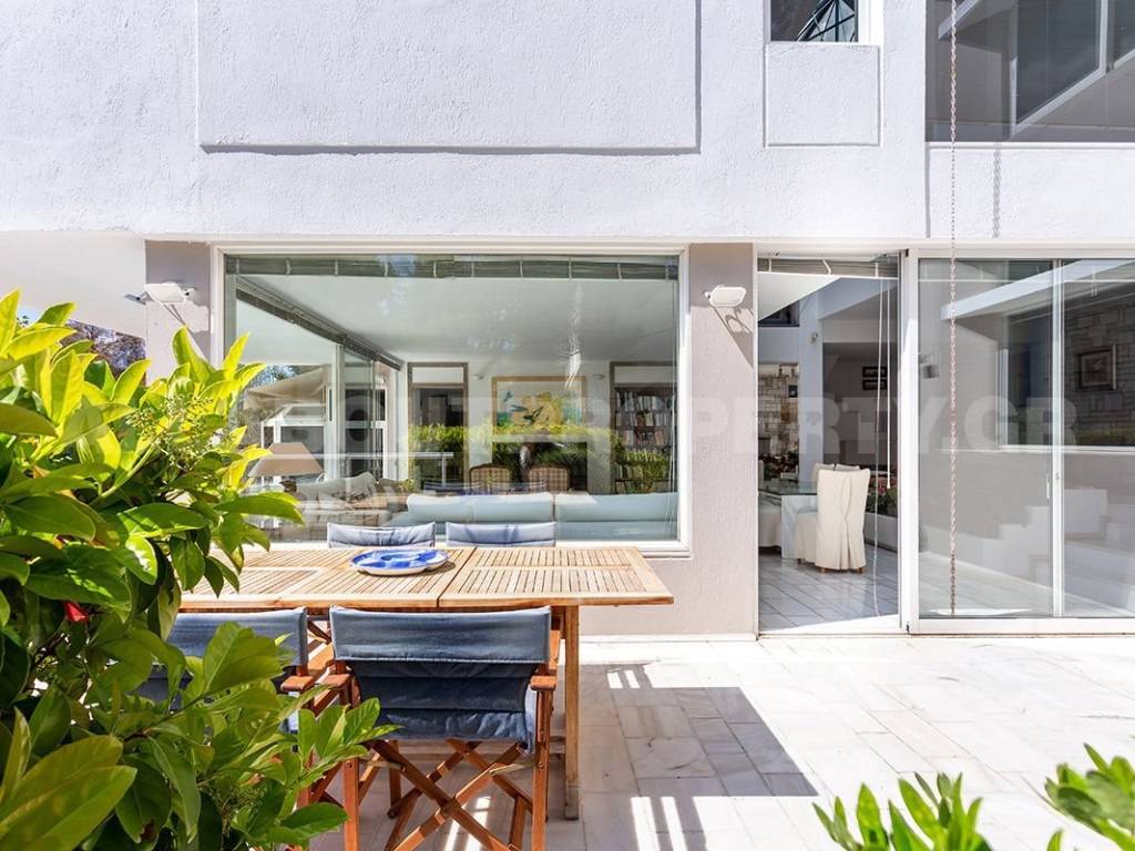 Εσωτερικοι χώροι