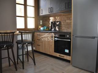 ΕΞΟΠΛΙΣΜΕΝΗ ΚΟΥΖΙΝΑ