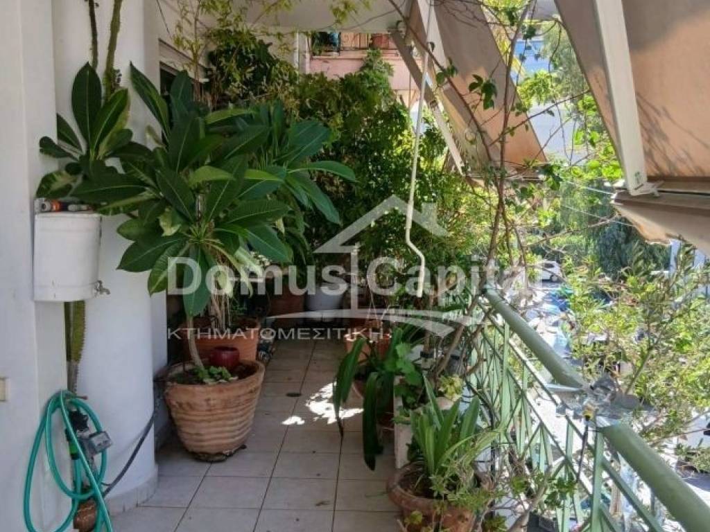 Θέα από μπαλκόνι