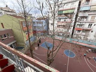 Θέα από μπαλκόνι