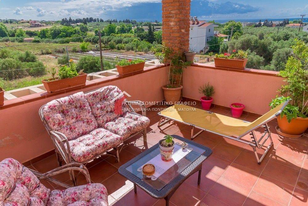 Θέα απο μπαλκόνι