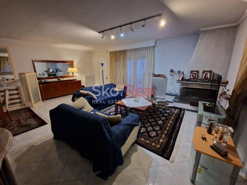 ΣΑΛΟΤΡΑΠΕΖΑΡΙΑ