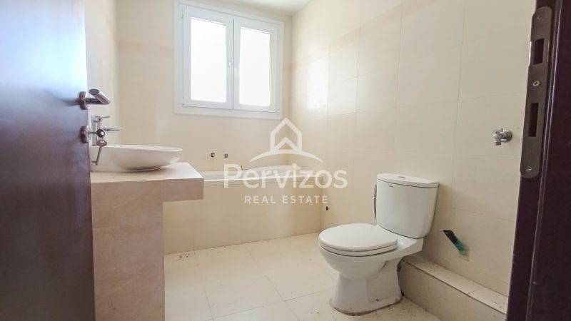 Μπάνιο,Όροφος