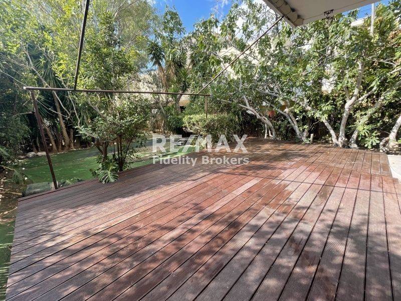 Θέα από μπαλκόνι