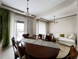 Kathistiko kai trapezaria.