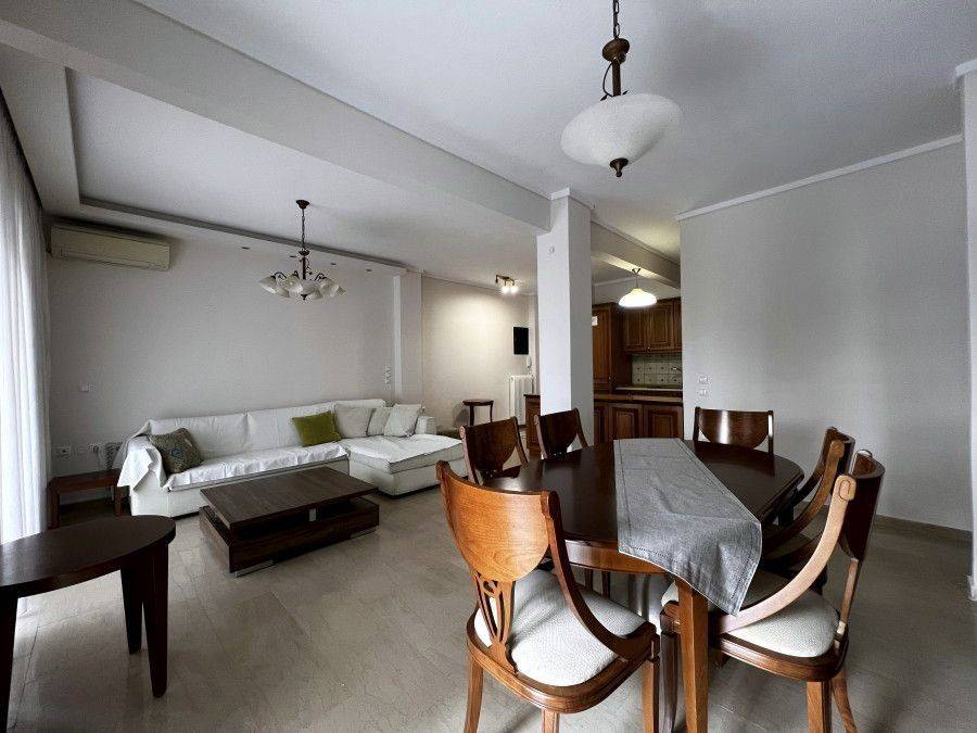 Kathistiko kai trapezaria.