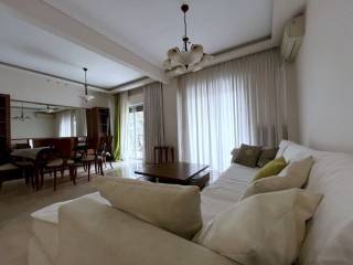 Kathistiko kai trapezaria.