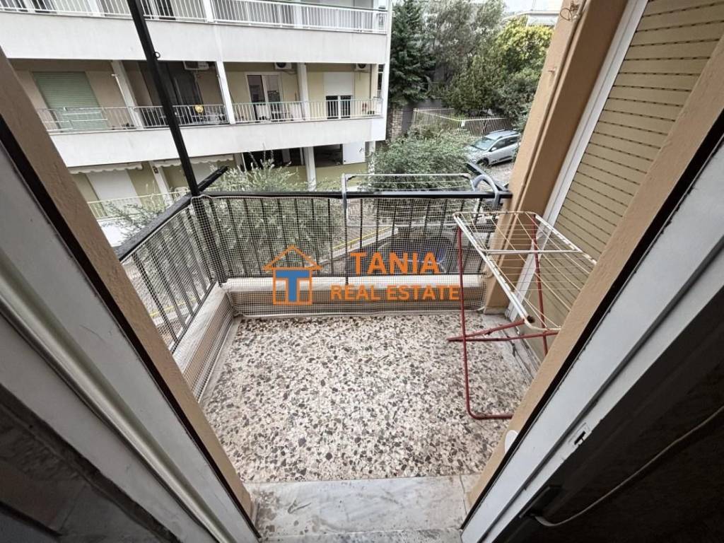 2ρο μπαλκόνι μικρό