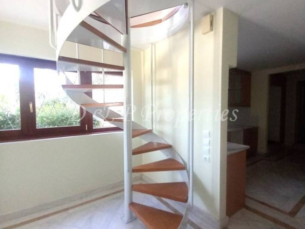 Εσωτερική σκάλα