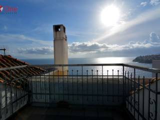 Μπαλκόνι Σοφίτα