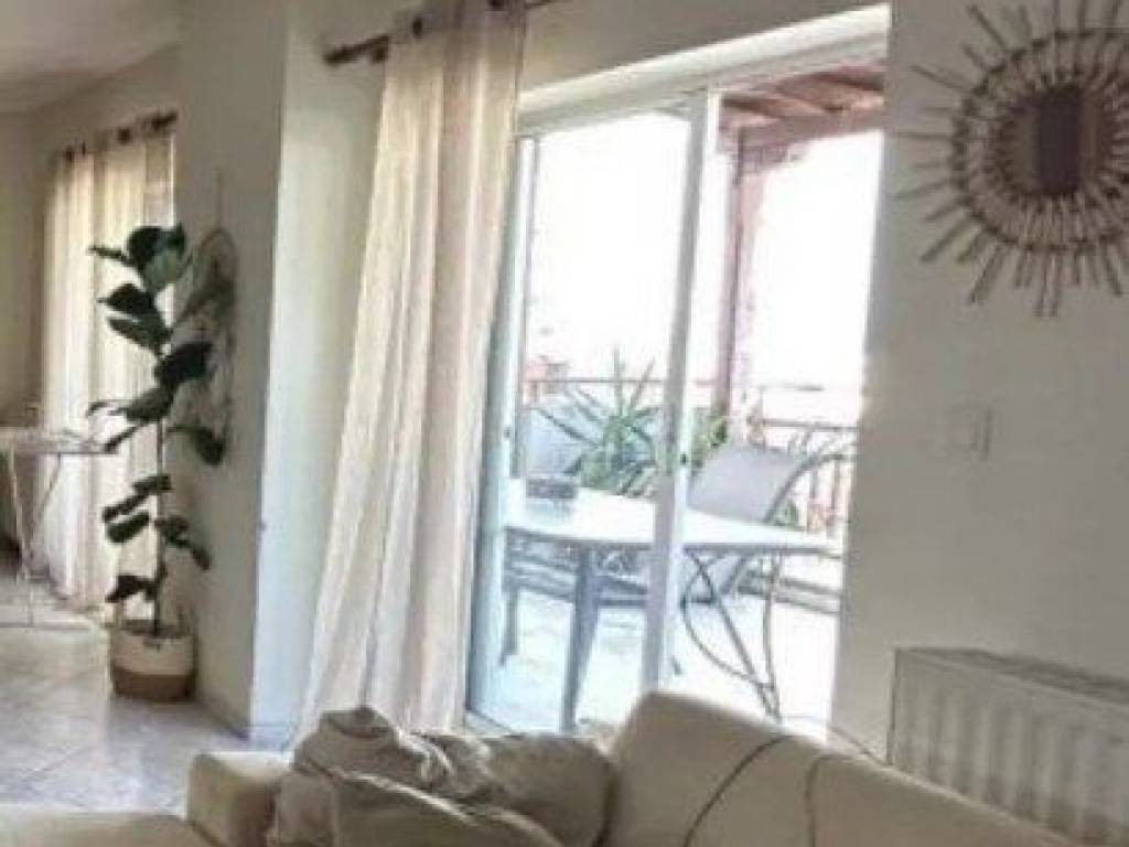 Forumland Real Estate, Σαλόνι με τζάκι