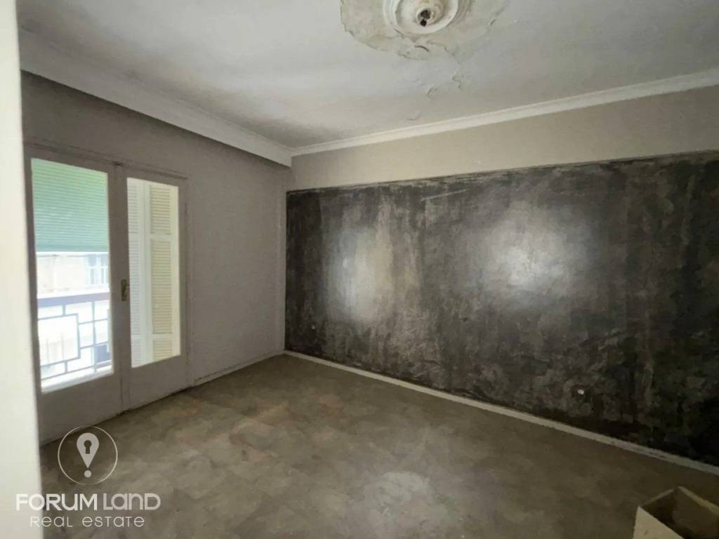 Forumland Real Estate, Καθιστικό