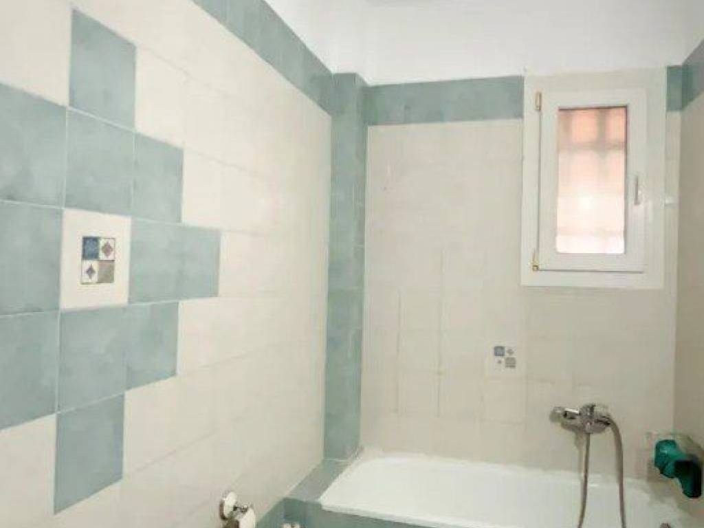 Forumland Real Estate, Μπάνιο