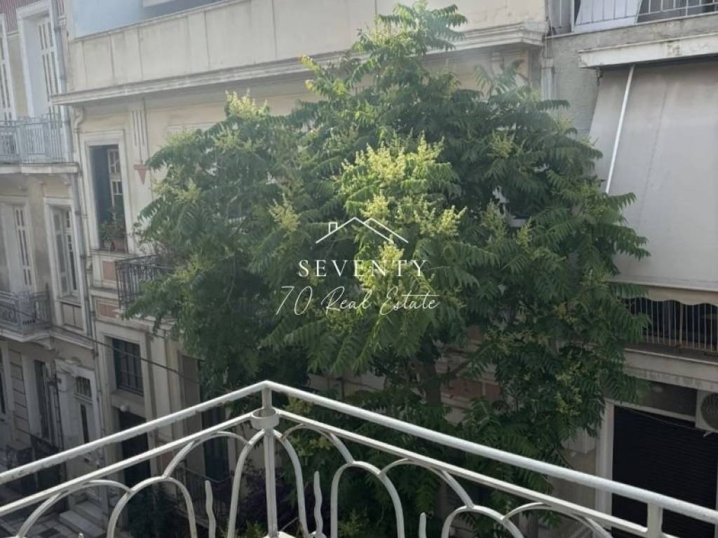 Θέα από μπαλκόνι