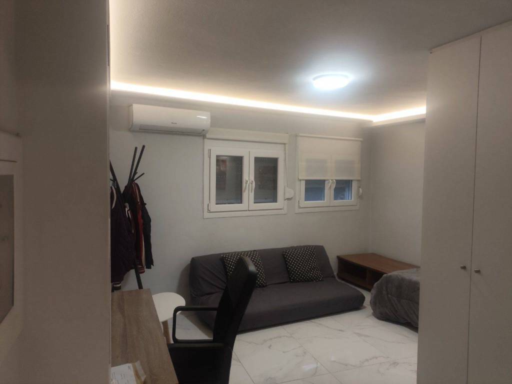 ΣΑΛΟΝΙ-ΥΠΝΟΔΩΜΑΤΙΟ