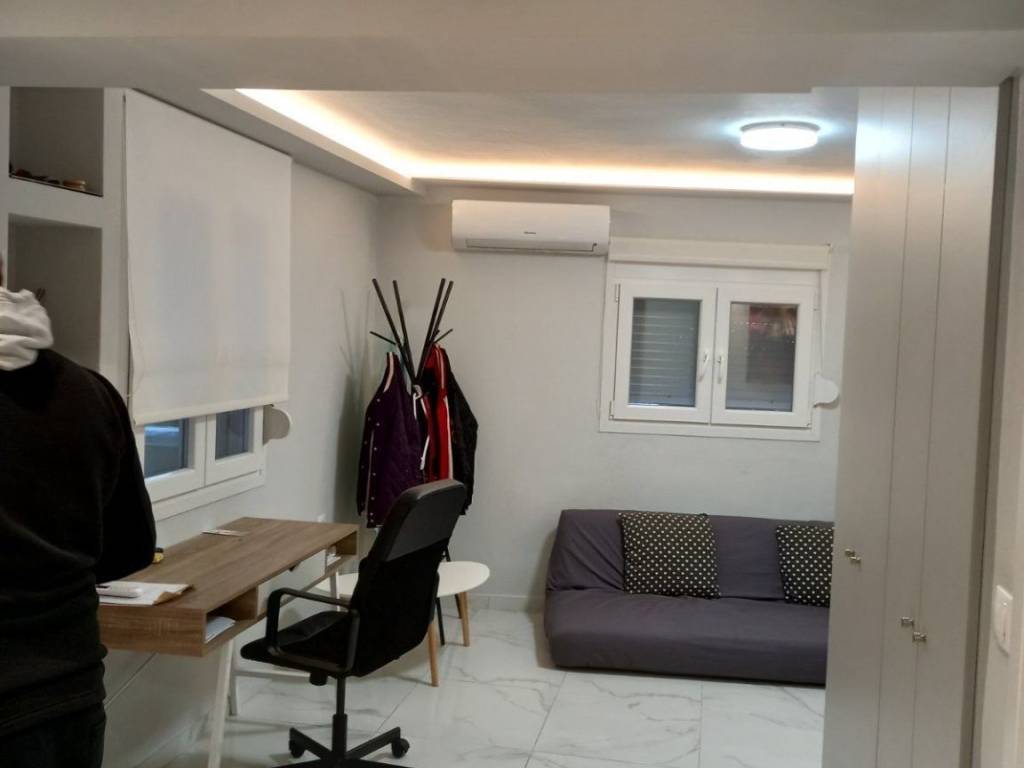 ΣΑΛΟΝΙ-ΥΠΝΟΔΩΜΑΤΙΟ