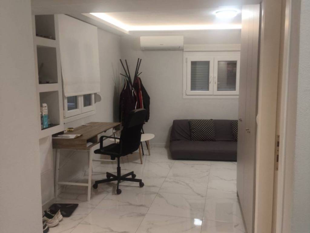 ΣΑΛΟΝΙ-ΥΠΝΟΔΩΜΑΤΙΟ