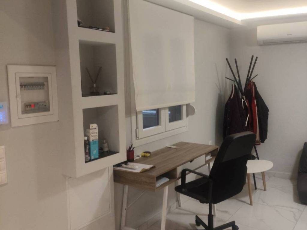 ΣΑΛΟΝΙ-ΥΠΝΟΔΩΜΑΤΙΟ