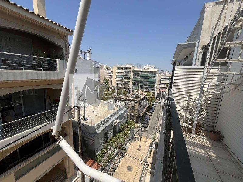 Θέα από μπαλκόνι