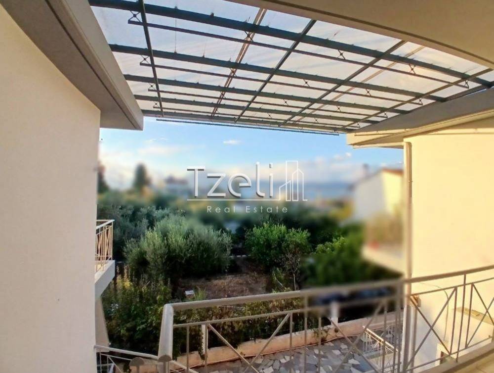 Θέα απο μπαλκόνι