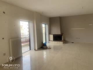 Forumland Real Estate, Σαλόνι με τζάκι