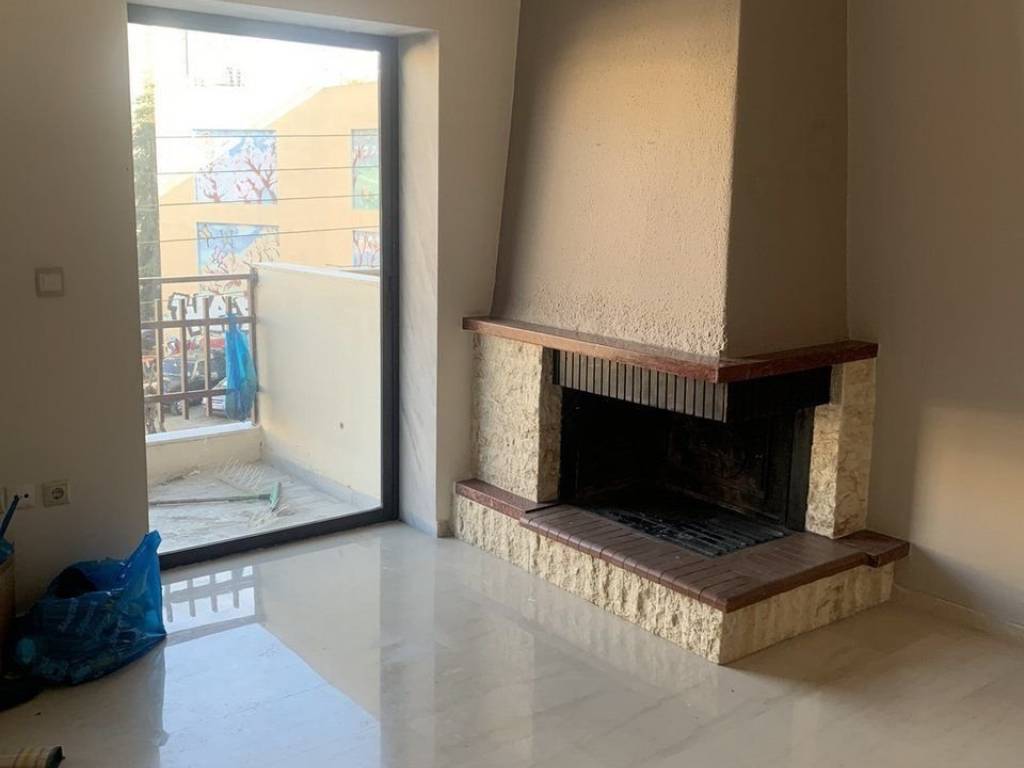 Forumland Real Estate, Σαλόνι με τζάκι