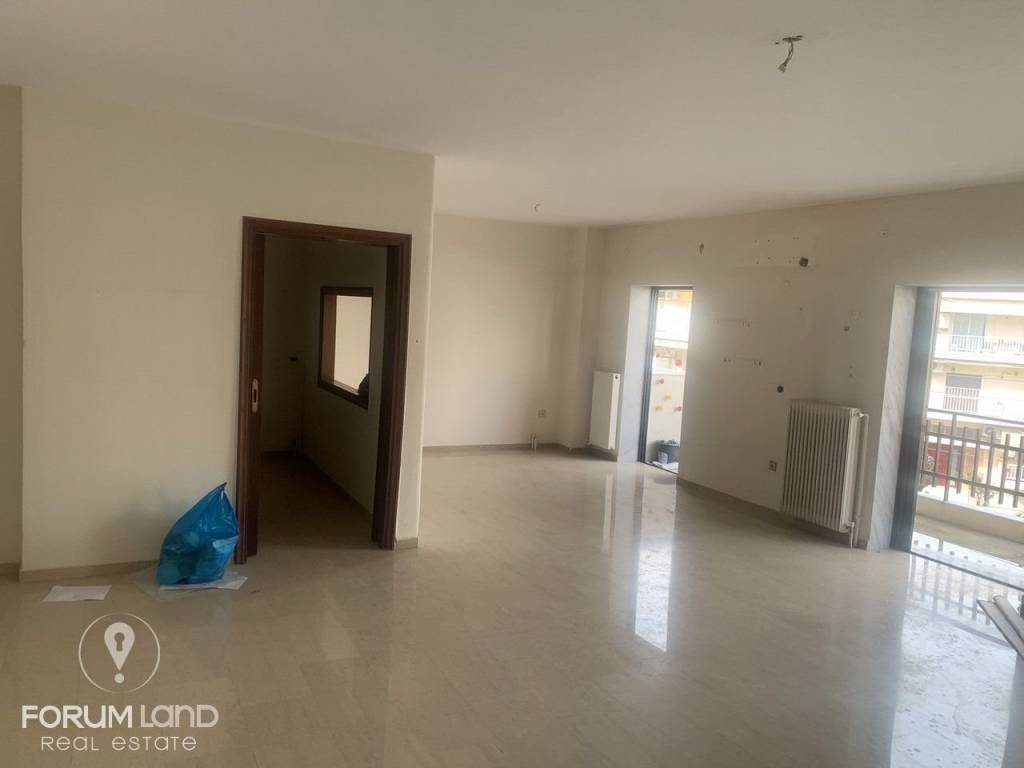 Forumland Real Estate, Σαλόνι με τζάκι