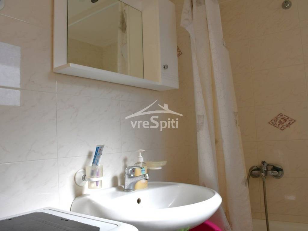 ΑΠΟΨΗ ΜΠΑΝΙΟΥ