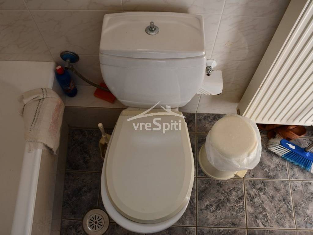 ΑΠΟΨΗ ΜΠΑΝΙΟΥ