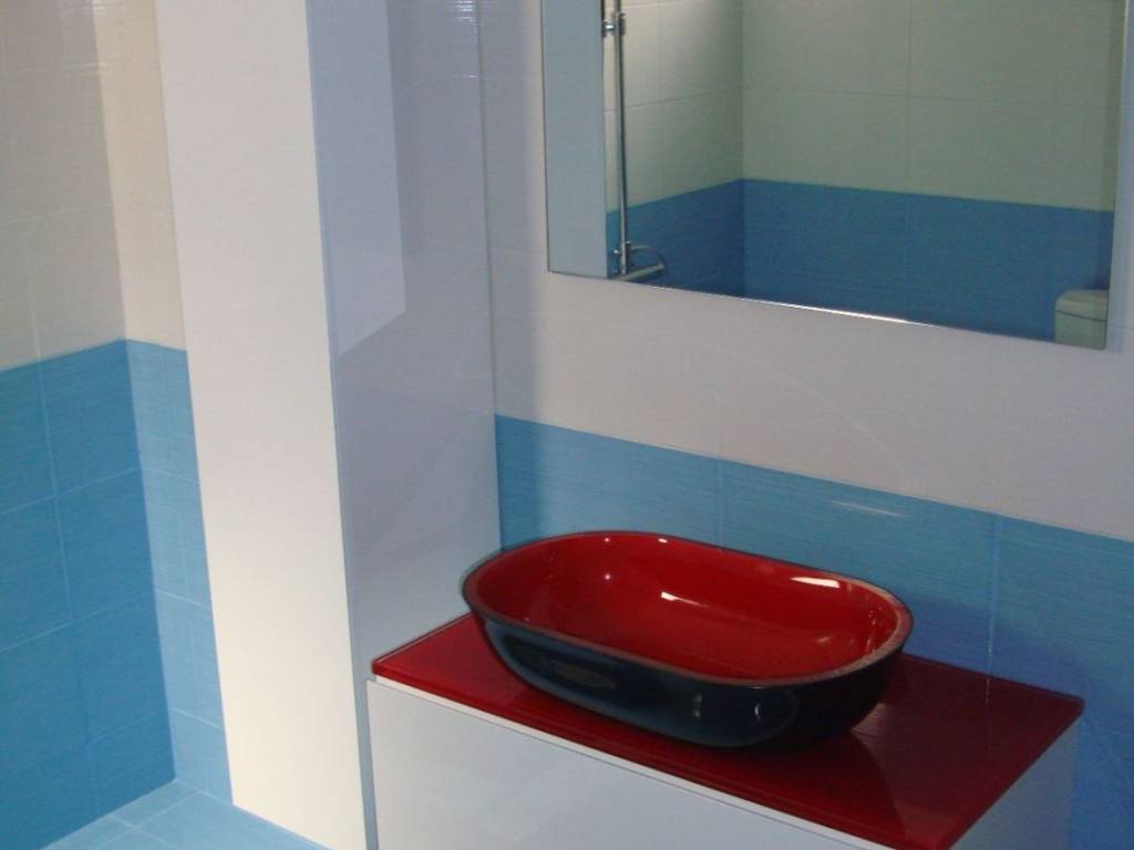 ΛΟΥΤΡΟ ΥΠΝΟΔΩΜΑΤΙΩΝ .