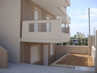 PROSEGMENE MONOKATOIKIA