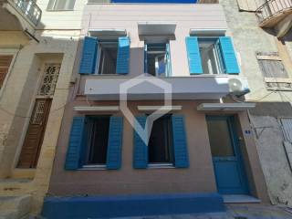 Κεντρική είσοδος