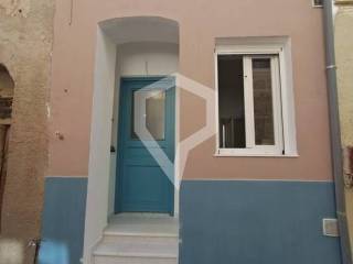 Πίσω είσοδος