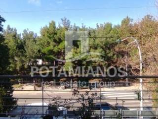 Θέα από μπαλκόνι,Σαλοκουζίνας