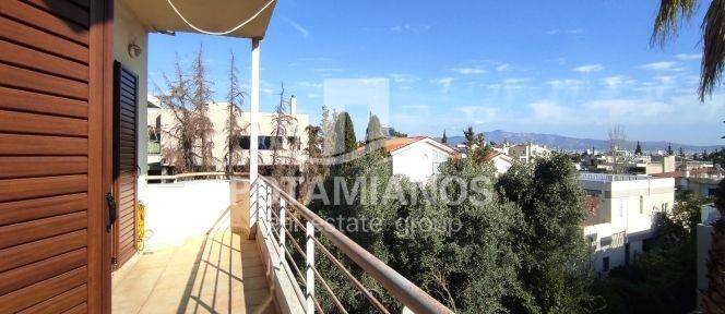 Μπαλκόνι,Κρεβατοκάμαρας &amp; Υπνοδωματίου Α'